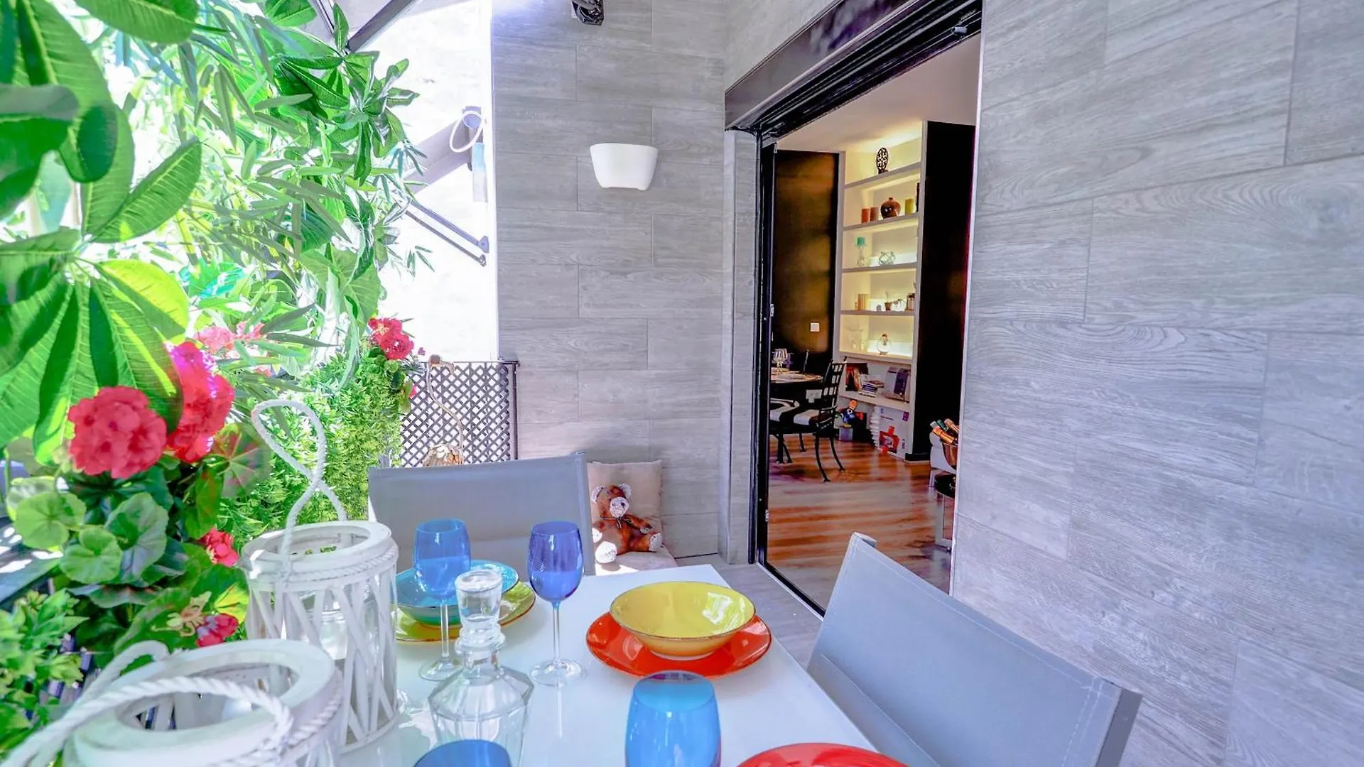 Flamingo Apartment By Hello Homes シッチェス